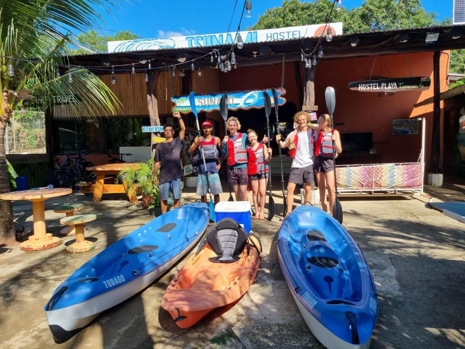 Tsunami Hostel Тамариндо Екстериор снимка