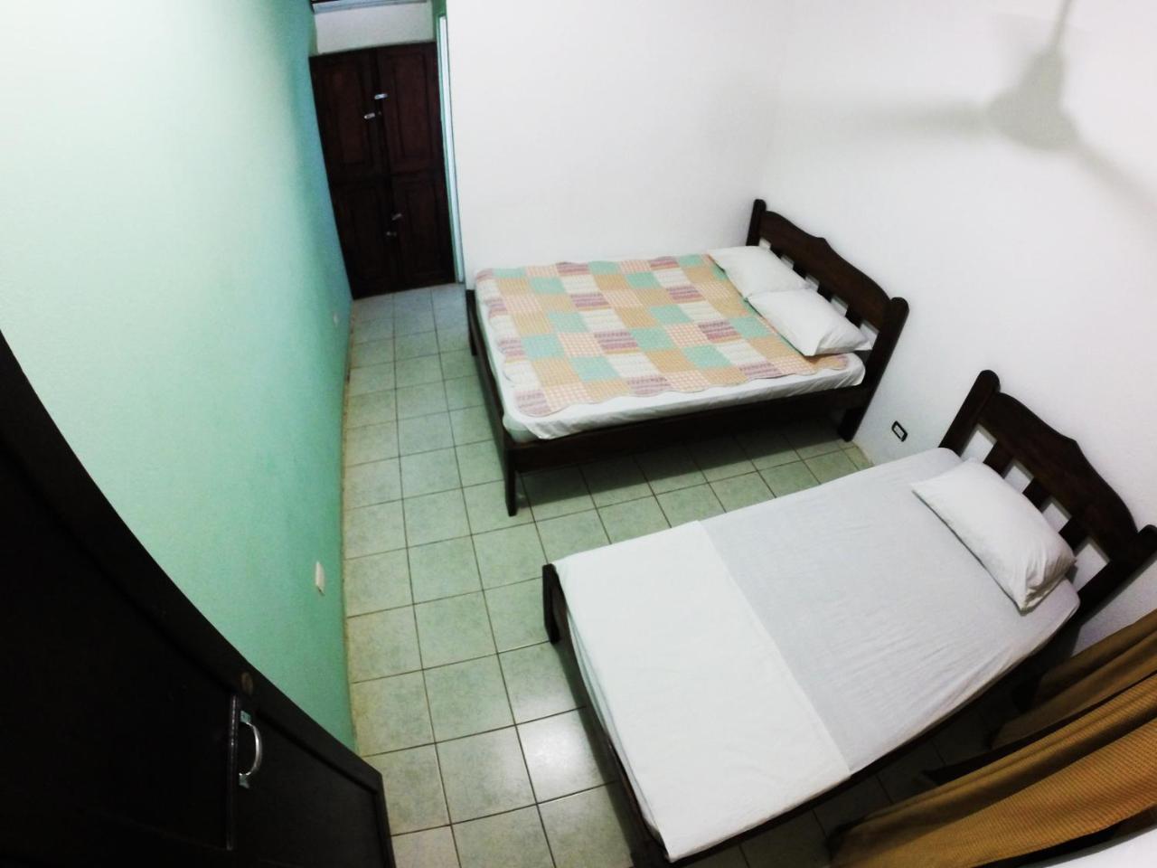 Tsunami Hostel Тамариндо Екстериор снимка
